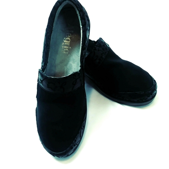 ALEGRIA Black Floral Clog Style Comfort Shoes - Picture 2 of 10